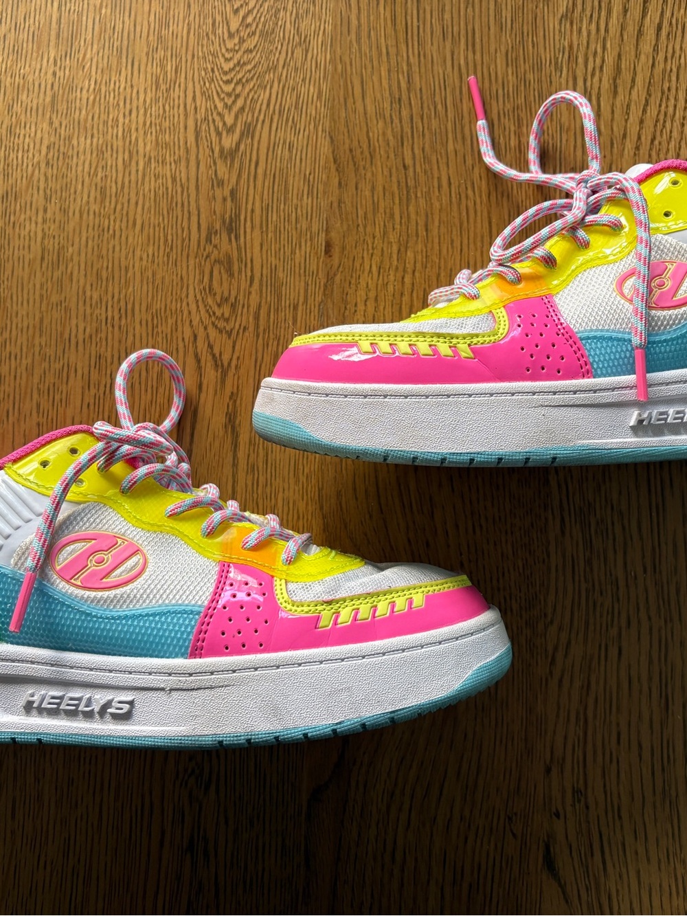 Heelys Kids Pink Yellow Blue Light-Up Skate Sneakers